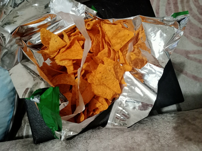 Doritos yiyorum kim bana eşlik etmek ister?