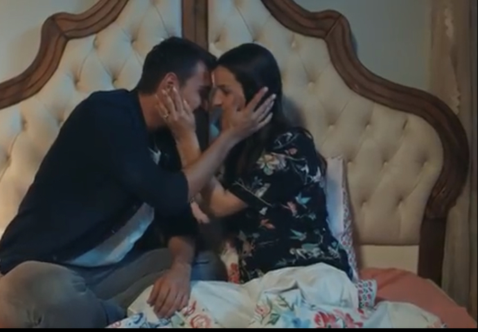 Gece sevgiliniz  ya da  eşinizi izleseniz uyumasanız o sabah sizin uykusuzluğunuzu fark etse ne cevap verirsiniz?