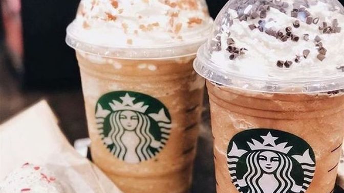 Starbucks'a ilk defa gideceğim. Buzlu kahve içmek istiyorum, hangisini almalıyım?