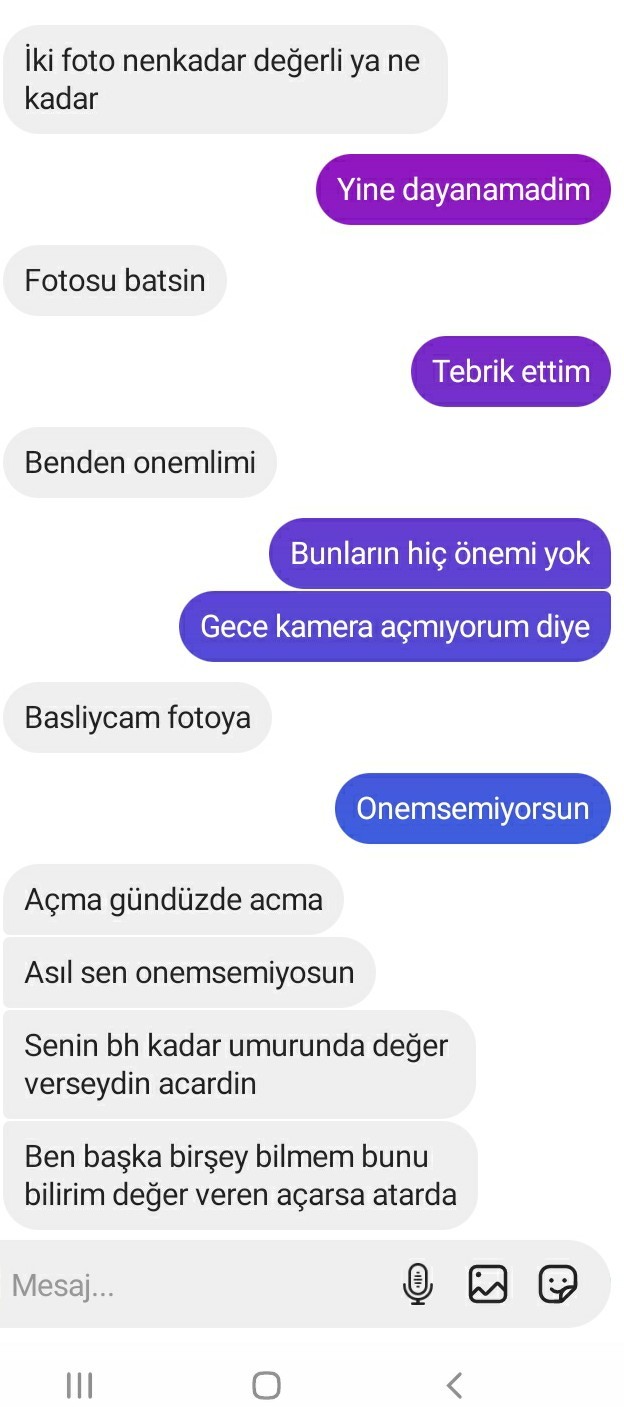 Gece görüntülü konuşmadım diye beni önemsemiyorsun dedi küstü? Narsist mi gercekten? Yoksa normal bir durum mu?
