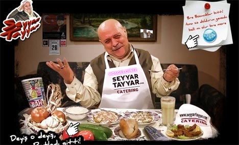 efendim onuda ben çıkardım 1gün uzak 1 akrabamı arayıp bayramını kutlayıp tebrik ettim sonra bu tebrik olayları başladı işte yani