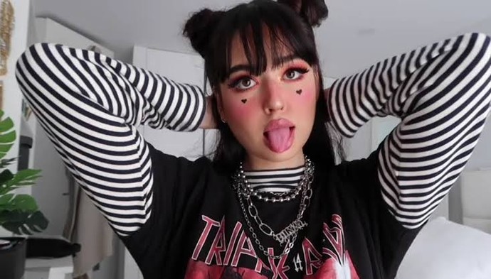 Nasıl E-girl olabilirim?