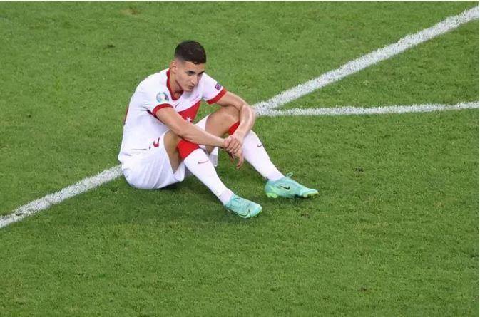 Bayern Münih ve Arsenal, Mert Müldürü transfer etmek istiyor! Sizce hangi takıma gitmelidir?