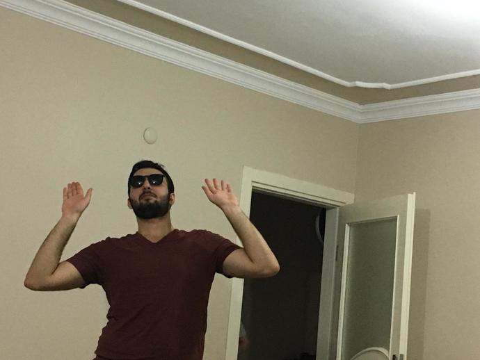Güneş gözlüğü kadına/erkeğe çekicilik katar mı?
