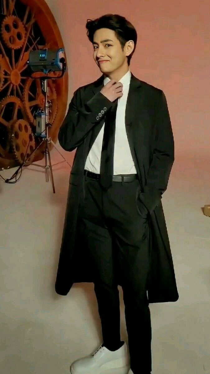 Taehyungun en büyük Çinli hayran kitlesi, doğum günü için Taehyungun adına ikinci bir okul daha yaptırdı. Ne düşünüyorsunuz?