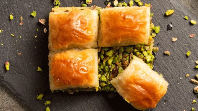 Bir oturuşta kaç tane baklava yersin?