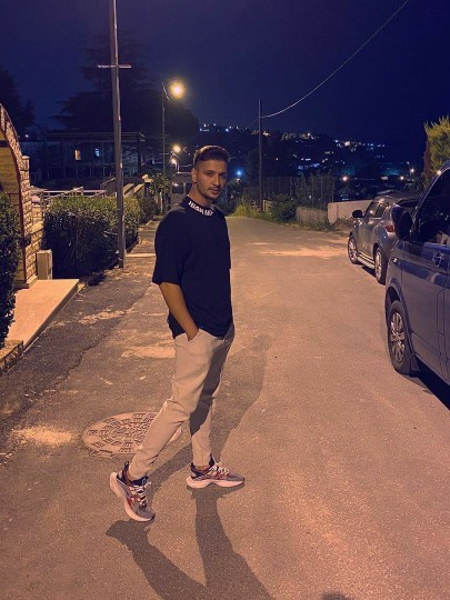 Bu fotonun altına nasıl bir söz yazayım?