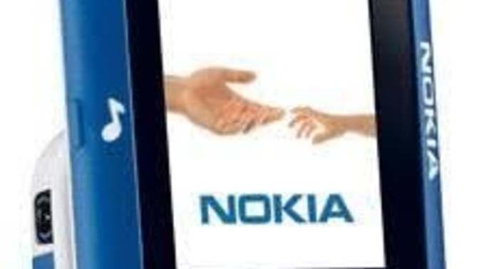 İlk telefonunuzu kaç yaşında aldınız ve markası neydi?