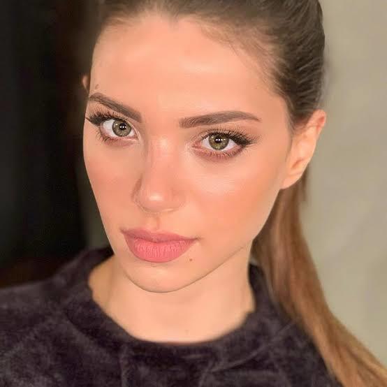 Hayal Ediyoruz Aklım Sende Kaldı İsimli Yeni Bir Aşk Dizisi Çıkıyor Hadi Beraber Seçelim Peki Ya Asıl Çifti Kimler Oynasın?
