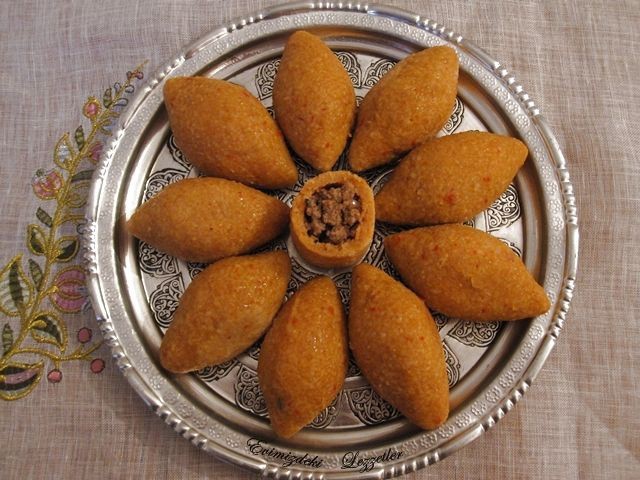 Bir oturuşta kaç tane içli köfte yersin?