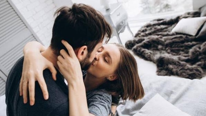 İlk aşk, ilk öpücük unutulmaz derler. Siz ilk öptüğünüz kişiyi hatırlıyor musunuz?
