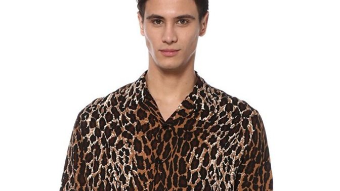 Erkeklere leopar desen gömlek yakışıyor mu?