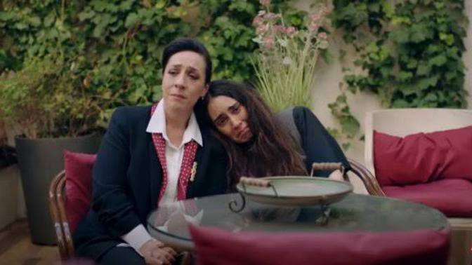 Kendinize benzettiğiniz bir dizi karakteri/kitap karakteri var mı?