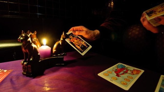 Enerjinizi Toplayıp Tarot Falı Baktırmak İster misiniz?