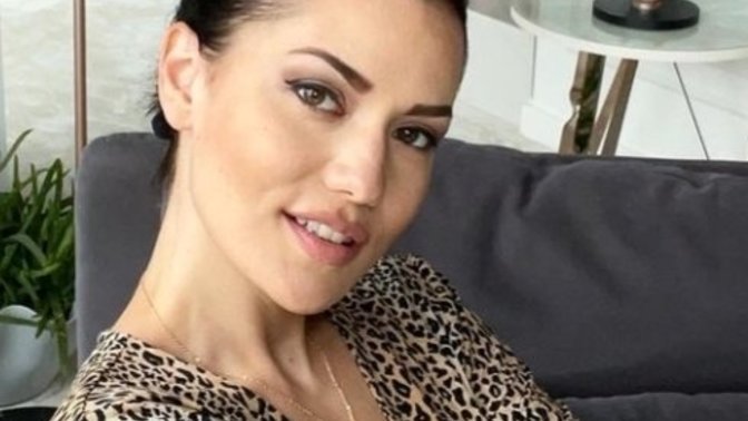 Fahriye Evcen'in güzelliği şişirilmiş bir balon mu sizce?
