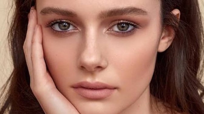 Kadınlara en çok yakışan makyaj malzemesi nedir?