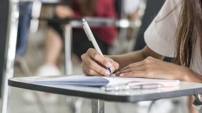 Lisede din dersinden muaf olmayıp YKS'de din yerine felsefe çözebilir miyim?