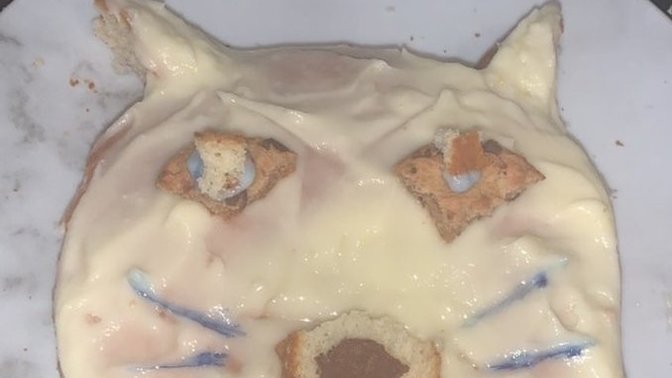 Arkadaşlar yeğenime pasta yaptım nasıl olmuş?