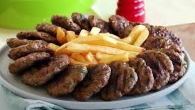 Patates kızartmasının yanında mutlaka ne olmalı?