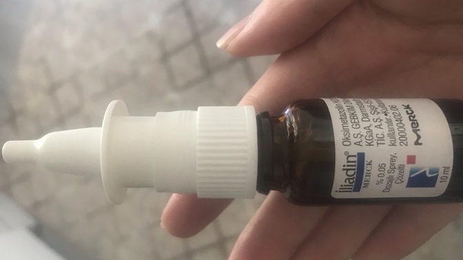 Bu burun spreyini burnuma yapıcam ama genzime kaçarsa napıcam?