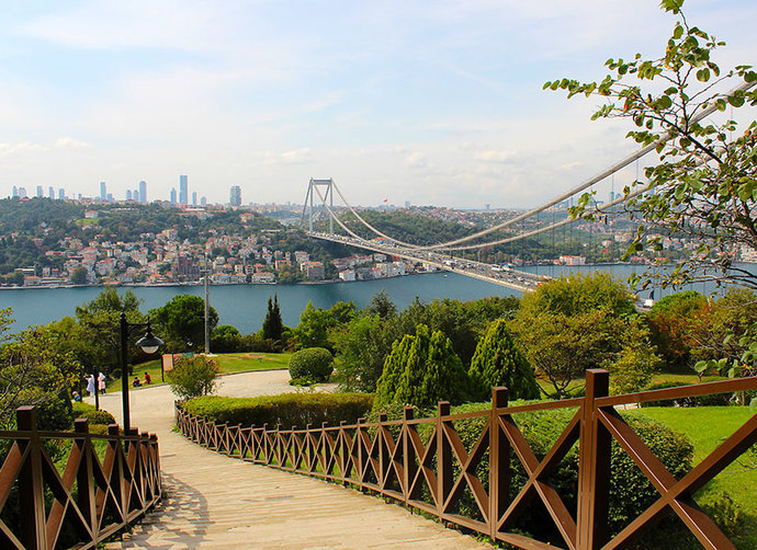 İstanbulda üniversite okumanın avantajları/dezavantajları nelerdir?