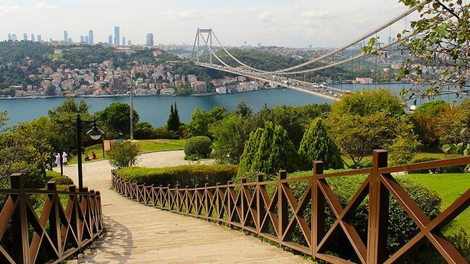 İstanbul'da üniversite okumanın avantajları/dezavantajları nelerdir?