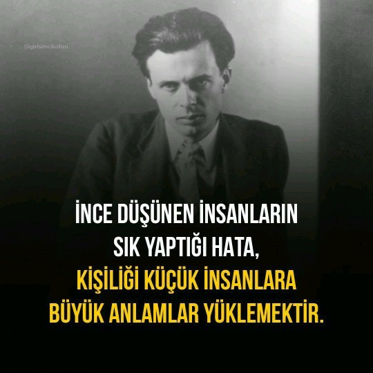 Normalde seninle aynı seviyede olması gereken bir insanı yükseltirsen işlevini kaybeder mi?