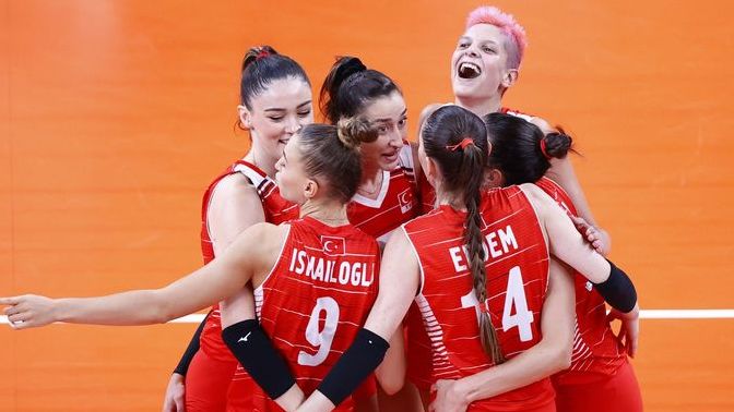 Filenin Sultanları çeyrek finalde! Arjantin'i 3-0 yenerek gruptan çıkmayı garantiledi. Ne düşünüyorsunuz?