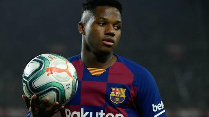 Barcelona'da genç futbolculara yasaklar getirildi! Siz bu yasakları doğru buluyor musunuz?
