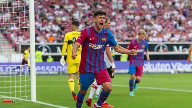 Şenol Güneş'in "yetersiz" dediği Yusuf Demir, Barcelona formasıyla ilk maçında ilk golünü attı! Ne düşünüyorsunuz?