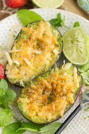 Fırınlanmış Avocado kumpir gibi tüketiliyor. Hayaller kumpir gerçekler Avocado 🙂