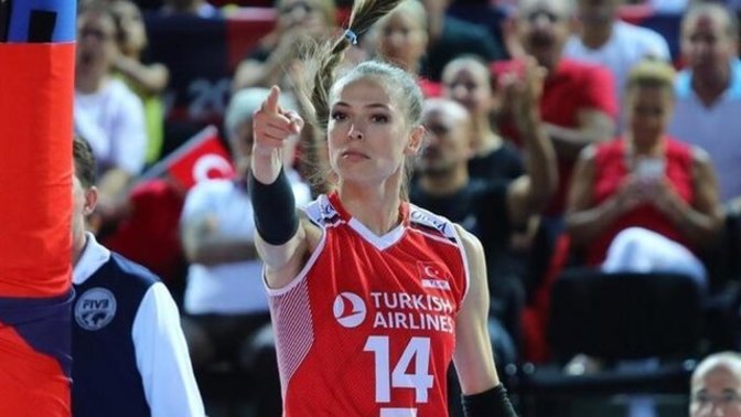 Filenin Sultanları Rusya'yı 3-2 mağlup etti. Sizce voleybolda madalya alır mıyız?
