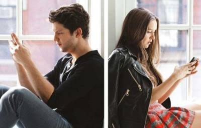 Sevgilinizle telefonda konuşmayı mı, yoksa mesajlaşmayı mı daha çok tercih ediyorsunuz?
