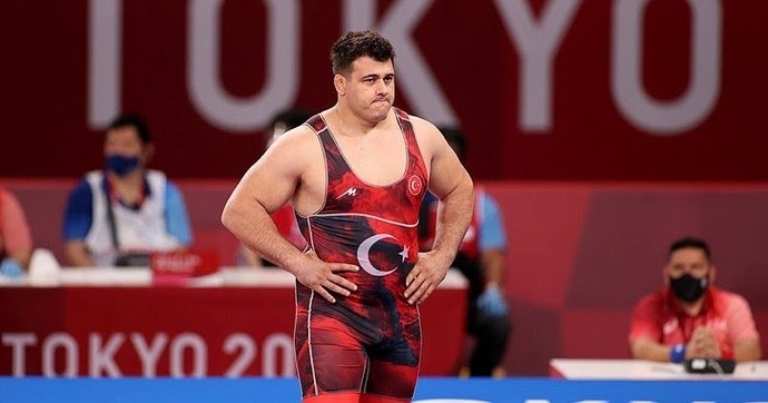 Türkiyeye, Tokyo 2020 Olimpiyatlarında 4. madalya Güreşçi Rıza Kayaalpten geldi! Olimpiyatlarda başarılı mıyız sizce?