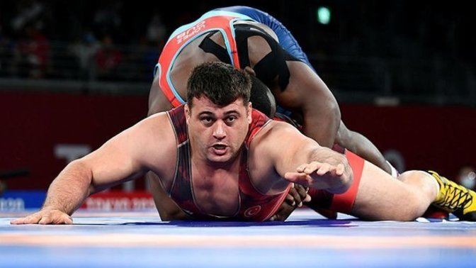 Rıza Kayaalp bronz madalya kazandı! #Tokyo2020'de Türkiye'ye 4. madalyayı kazandırdı, neler söylemek istersiniz?