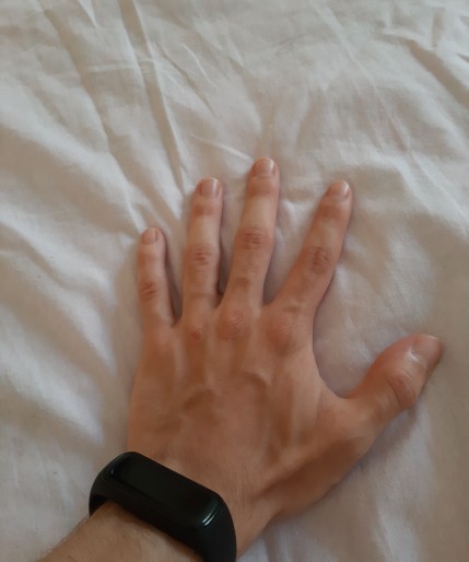 Elinizin fotosunu atın, puanlayayım mı?