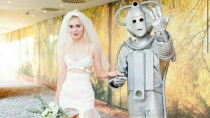 Aleyna Tilki robotla evlendi, siz robotla evlenir miydiniz?