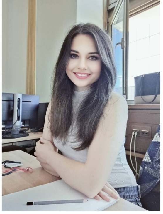 Kendimi çirkin hissediyorum. Sizce güzel miyim, çirkin mi?
