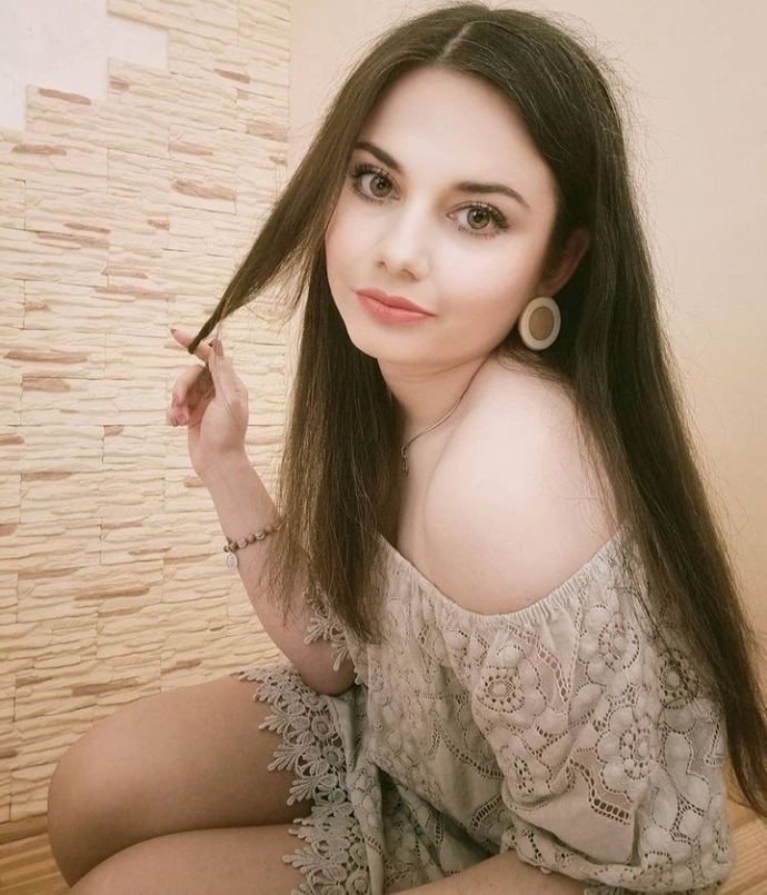 Kendimi çirkin hissediyorum. Sizce güzel miyim, çirkin mi?