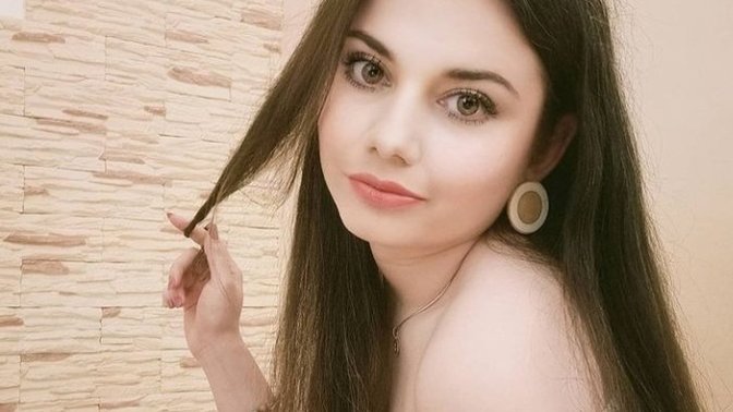 Kendimi çirkin hissediyorum. Sizce güzel miyim, çirkin mi?