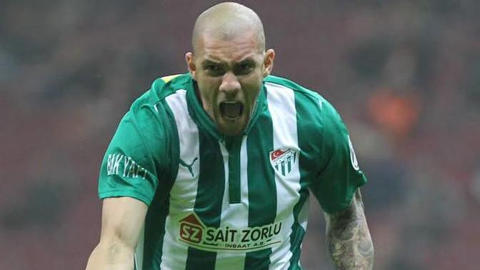 Kanında yasaklı madde olduğu tespit edildiği Fernandao, son itirazının reddedilmesi halinde futbolu bırakacak! Ne düşünüyorsunuz?