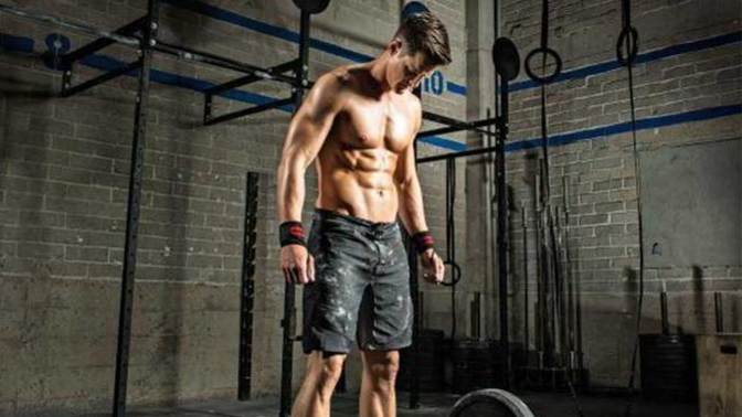 Kısa boylu erkeklerin bodybuilding yapması hakkında ne düşünüyorsunuz?