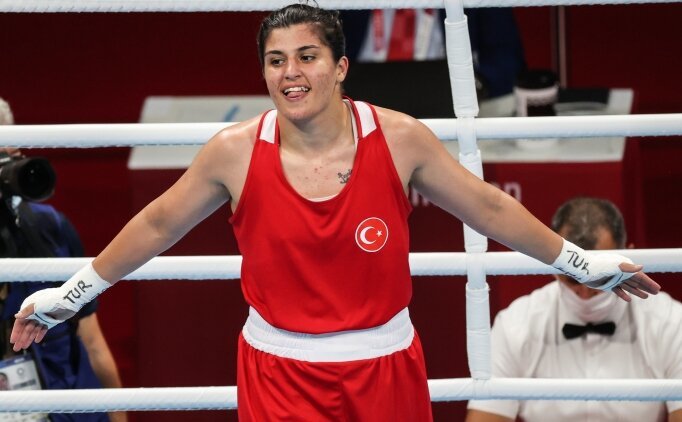 Busenaz Sürmeneli finalde! #Tokyo2020de iki kadın boksörümüz de finalde, altın madalya ile yurda dönebilirler mi?
