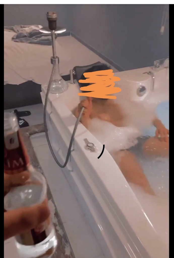 Yeminle şu paylaşımda onun yerine ben utandım görgüsüz müsün abi
