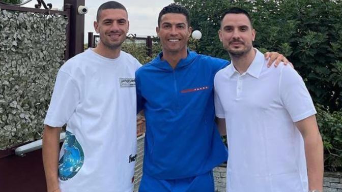 Cristiano Ronaldo, Juventus'tan ayrılan Merih Demiral'a veda etti! Merih, Atalanta'ya gidiyor. Yeni takımında başarılı olabilir mi?