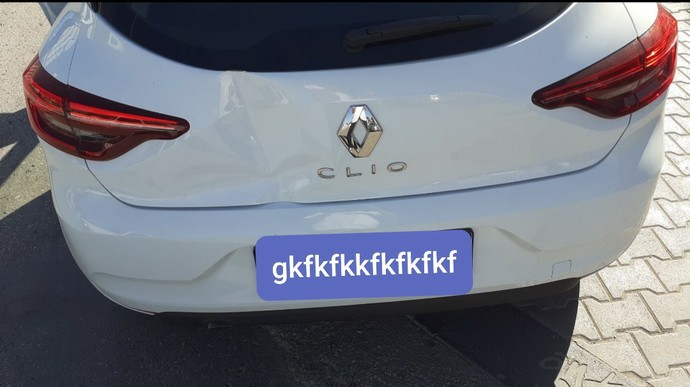 Şirket aracımı direğe vurdum, bagaj kapağı göçtü. Rapor tutsam sigorta yapar mı?