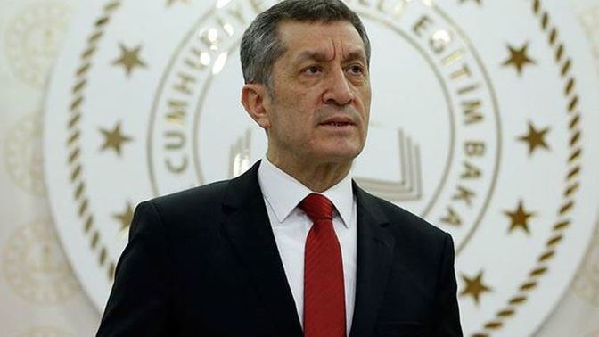 Ziya Selçuk istifa etti. Ne düşünüyorsunuz?
