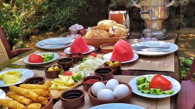 Kahvaltıda karpuz yenir mi?