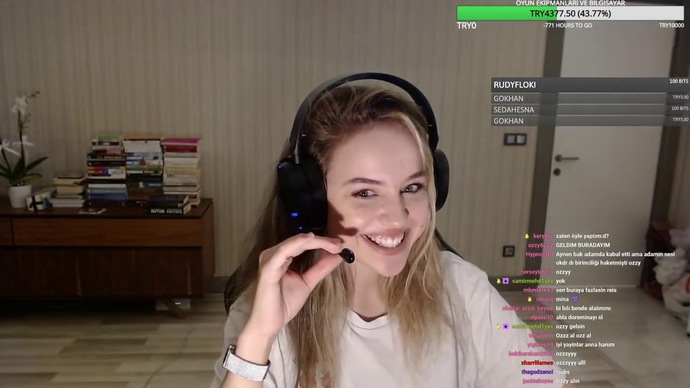 Kadın gamerlar sizce de tatlı değiller mi?