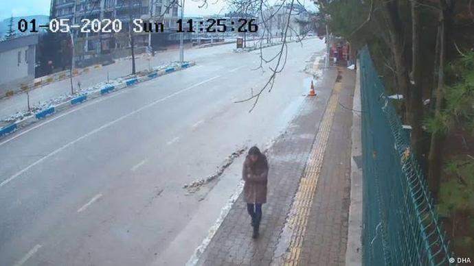 Kadını akşam saatlerinde gideceği yere erkeğin bırakması mı gerekiyor?